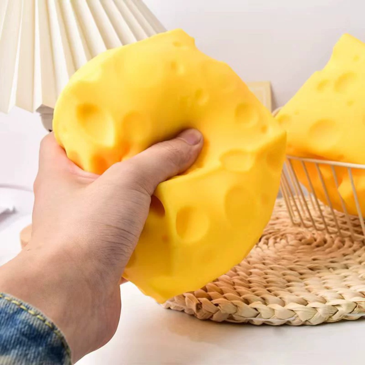 Pelota Antiestrés de Queso, Ju - Food & Snacks Coloring reseña y precio